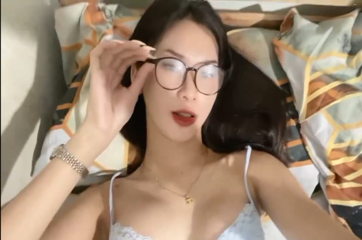 sex thể loại Cô gái đẹp ngực lớn còn gì để nói